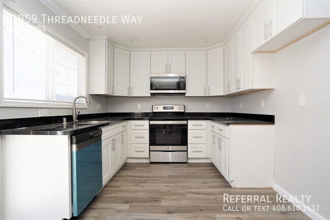 Building Photo - Beautifully Remodeled Home in Great San Jo...