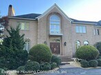 Primary Photo - 7 br, 5.5 bath House - 9 Alloway Court