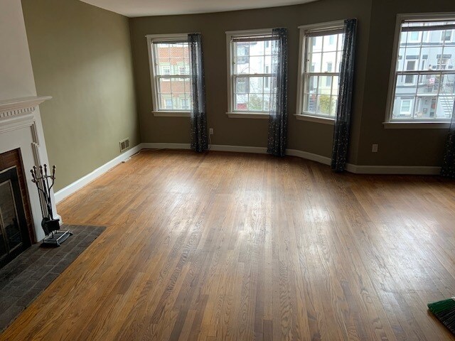 Foto principal - 514 6th St SE