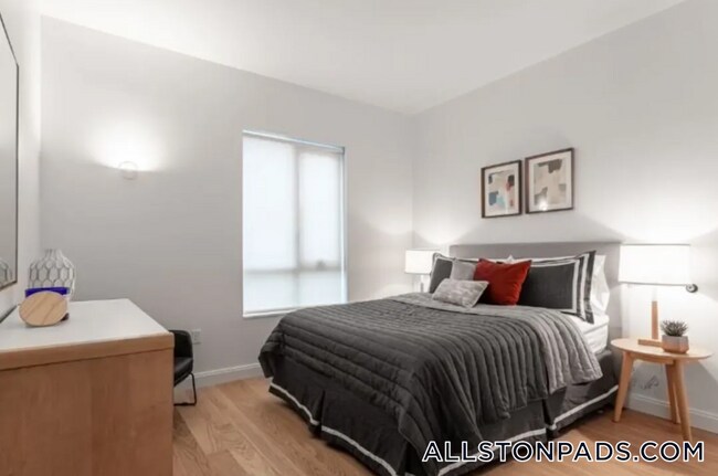 Foto del edificio - 83 Gardner St