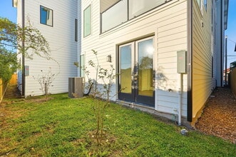 Building Photo - 3828 Wilmer St