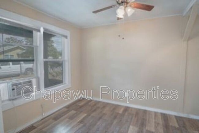 Building Photo - 342 Vine St