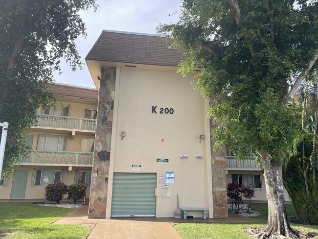 Foto del edificio - 200 Village Green Cir E