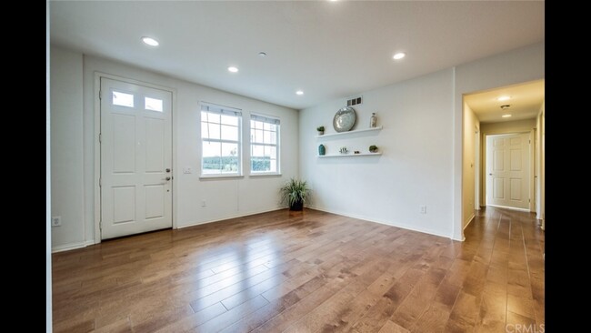 Building Photo - 1411 Abelia