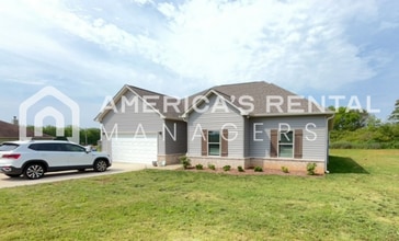 Building Photo - 111 Keswick Dr