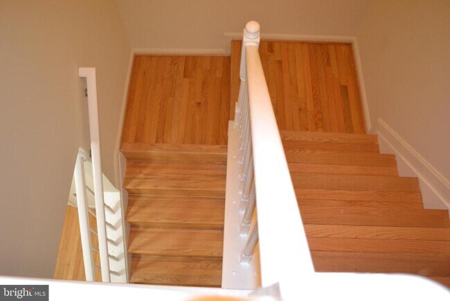 Foto del edificio - 213 Quiet Ridge Ct