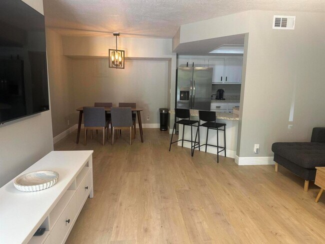 Foto del edificio - 6520 Chasewood Dr