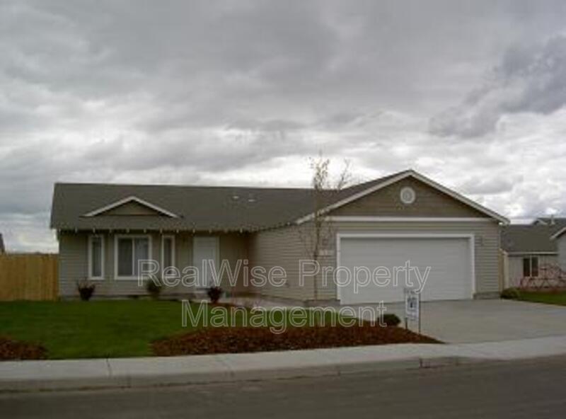 2955 NW 9th Ln, Redmond, OR 97756 House Rental in Redmond, OR