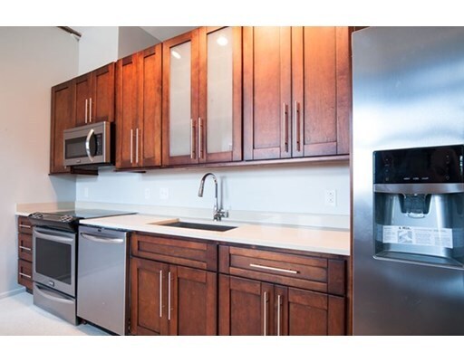 Foto del edificio - 275 Medford St