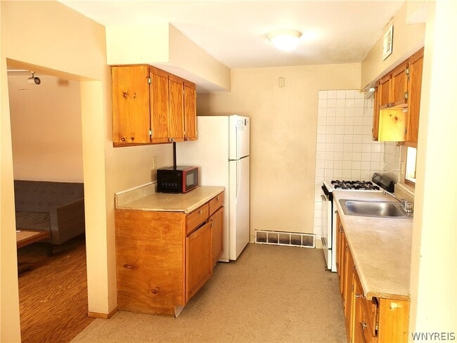 Foto del edificio - 91 Springville Ave