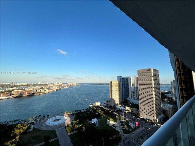Foto del edificio - 50 Biscayne Blvd