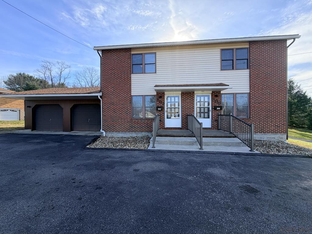 Foto principal - 302 Walters Ave