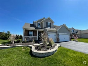 Building Photo - 5776 Chatham Dr