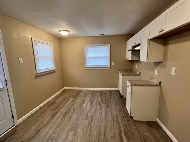 Building Photo - Okolona Home