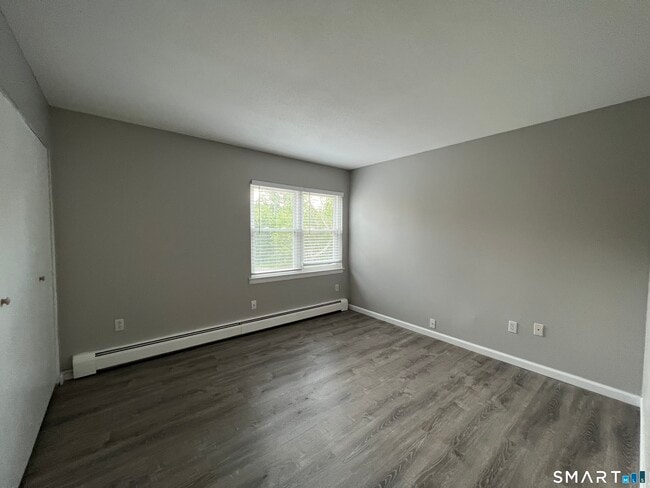 Foto del edificio - 106 Balance Rock Rd