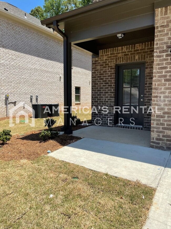 Building Photo - 7967 St.James Dr