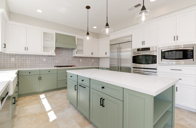 Building Photo - 2832 Dove Tail Dr