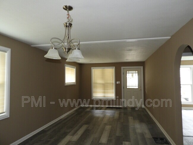 Building Photo - 2139 Sugar Grove Ave