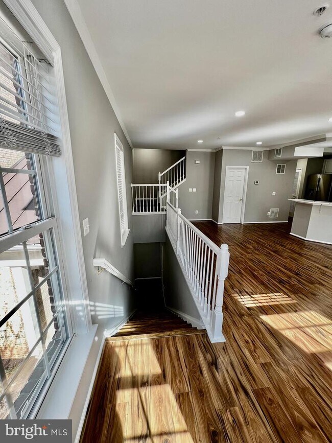 Building Photo - 4649 Red Admiral Way
