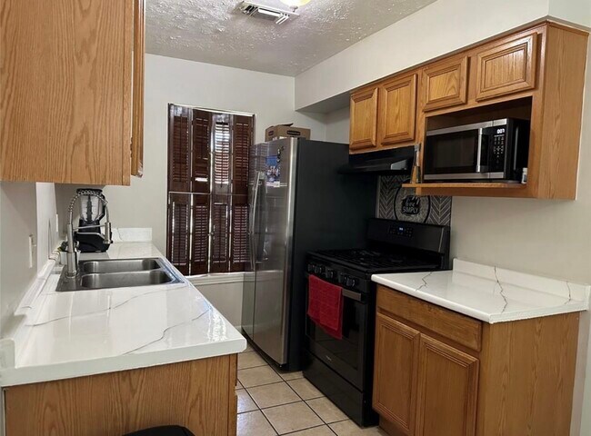 Foto del edificio - 805 Northbend Dr