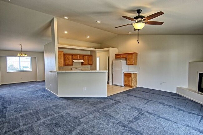 Building Photo - Home located in Donner Trails Subdivision