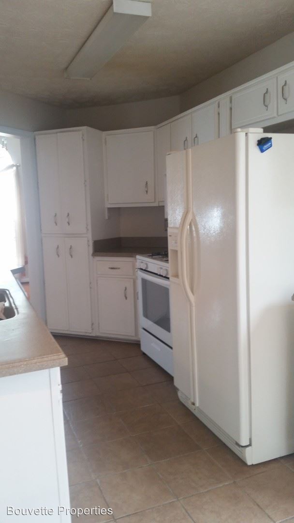 Building Photo - 7166 Raintree Loop