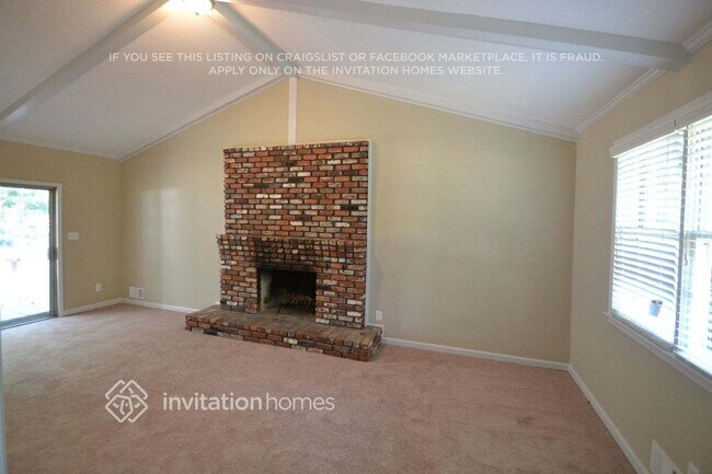 Building Photo - 2932 Karen Ln