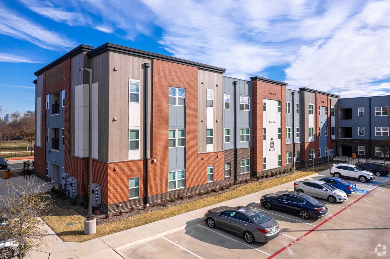 Foto principal - Highpoint at Wynnewood
