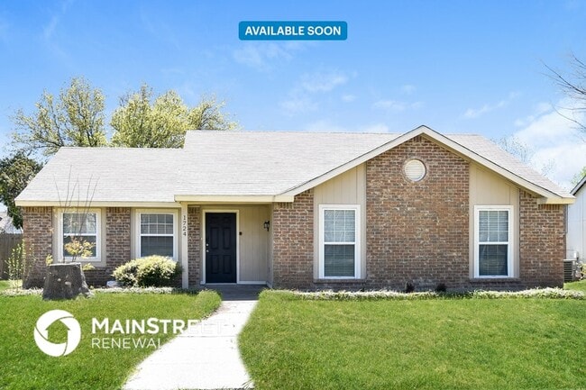 Building Photo - 1724 Panola Dr