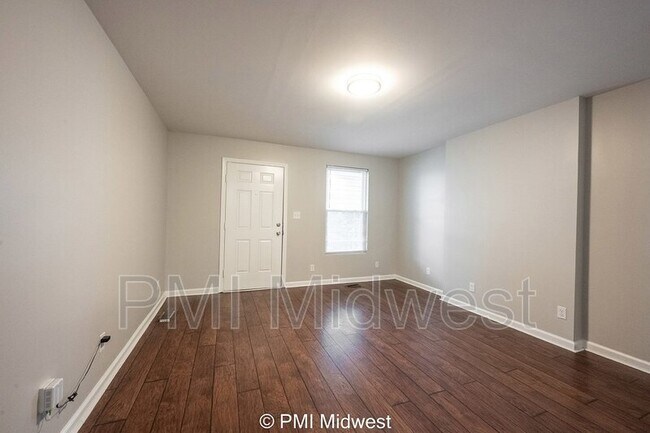Foto del edificio - 1439 S East St