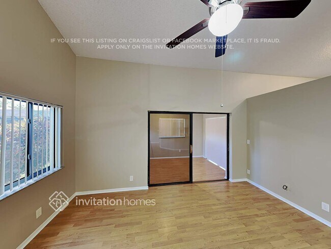 Foto del edificio - 5112 NW 49th Ave