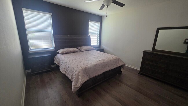 Foto del edificio - 11918 Winterset Cove Dr