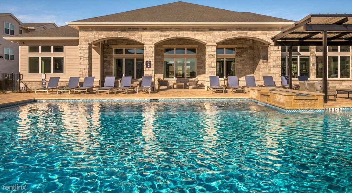 Foto principal - 2 br, 2 bath Condo - 1350 N Blue Mound RD ...