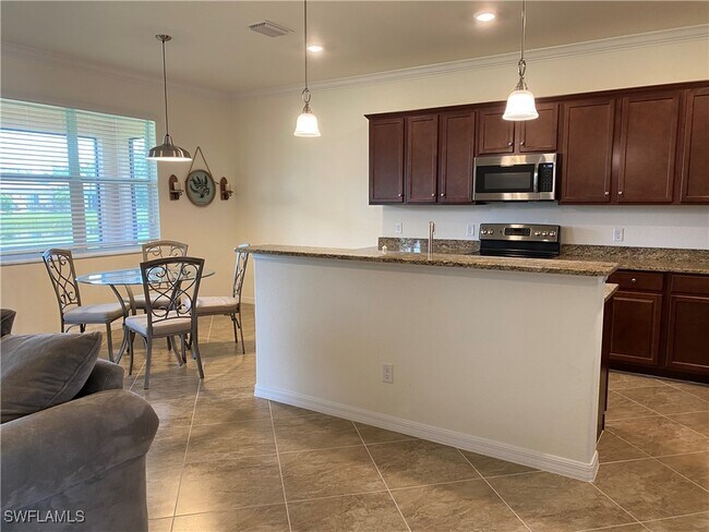 Building Photo - 2054 Minneola St