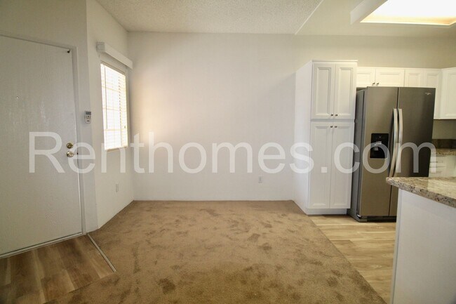 Building Photo - Rancho Bernardo, 17161 Alva Rd #1516 - AC,...