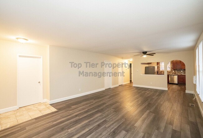 Foto del edificio - 1884 N 5th St