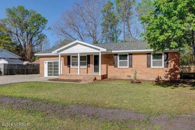 Foto del edificio - 109 Shearin Hills Dr