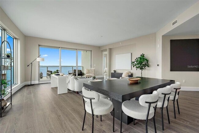 Foto del edificio - 2910 W Barcelona St