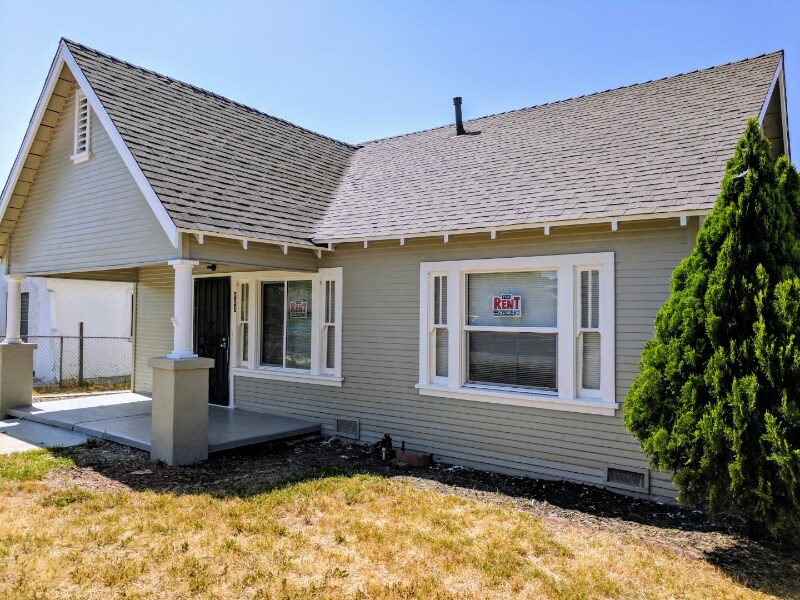 863 W Campus Way, San Bernardino, CA 92405 House Rental in San