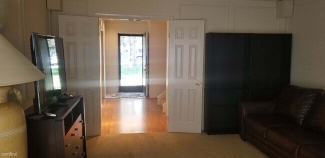 Building Photo - 2 br, 2 bath Condo - 25284 Maplebrooke Dr