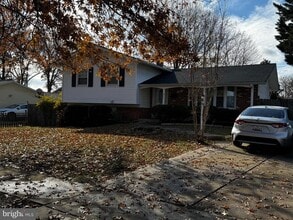 Building Photo - 4111 Landgreen St