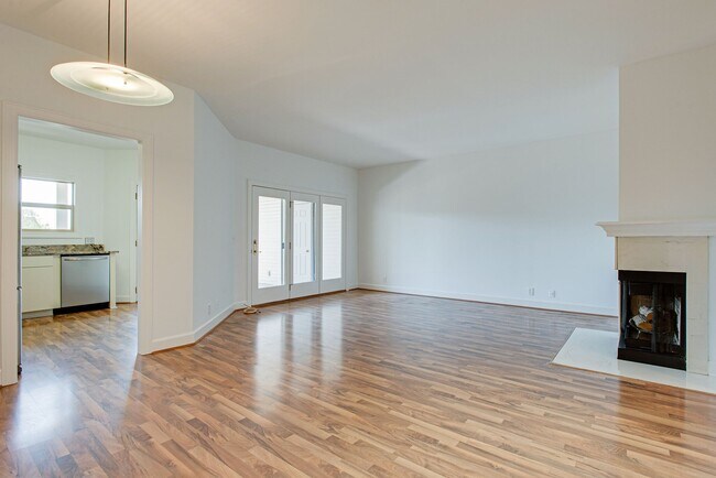 Foto del edificio - 243 Boxmere Pl