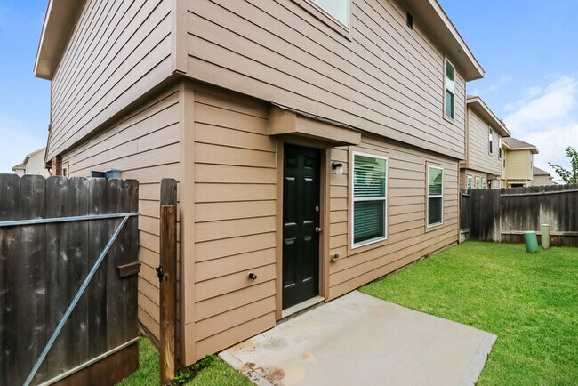 Foto del edificio - 18623 Paddys Crk Trl