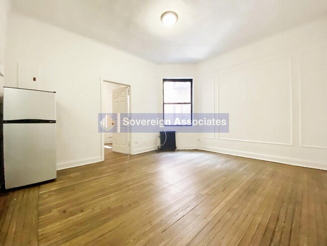 Building Photo - 45 Tiemann Pl Building Photo - 45 Tiemann Pl