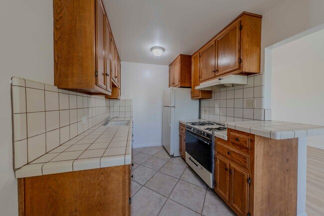 Foto del edificio - 69 Glendora Ave