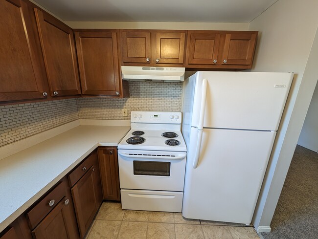 Kitchen - 130 Marconi Avenue