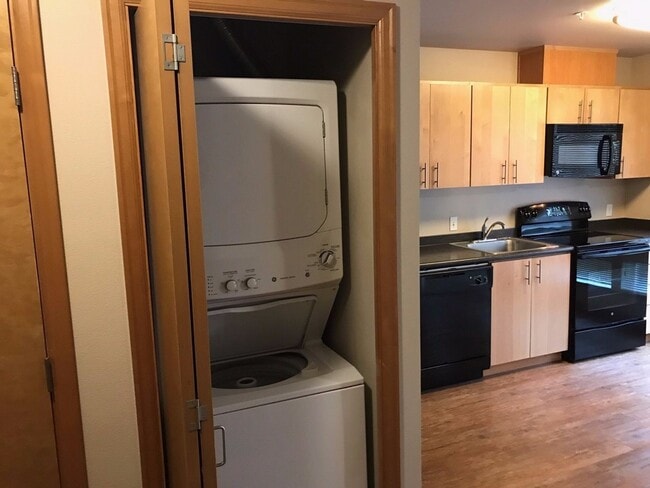 Interior Photo - Medina