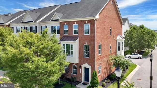 Foto del edificio - 7049 Banbury Dr
