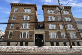 Building Photo - 52 Tonnelle Ave