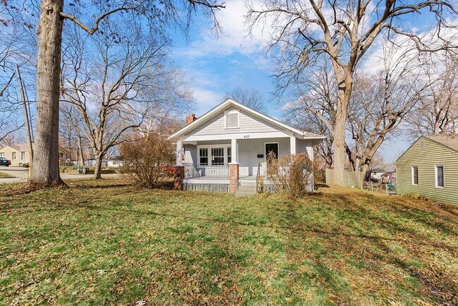 Foto del edificio - Charming 4 Bed, 2 Bath Home in Independenc...